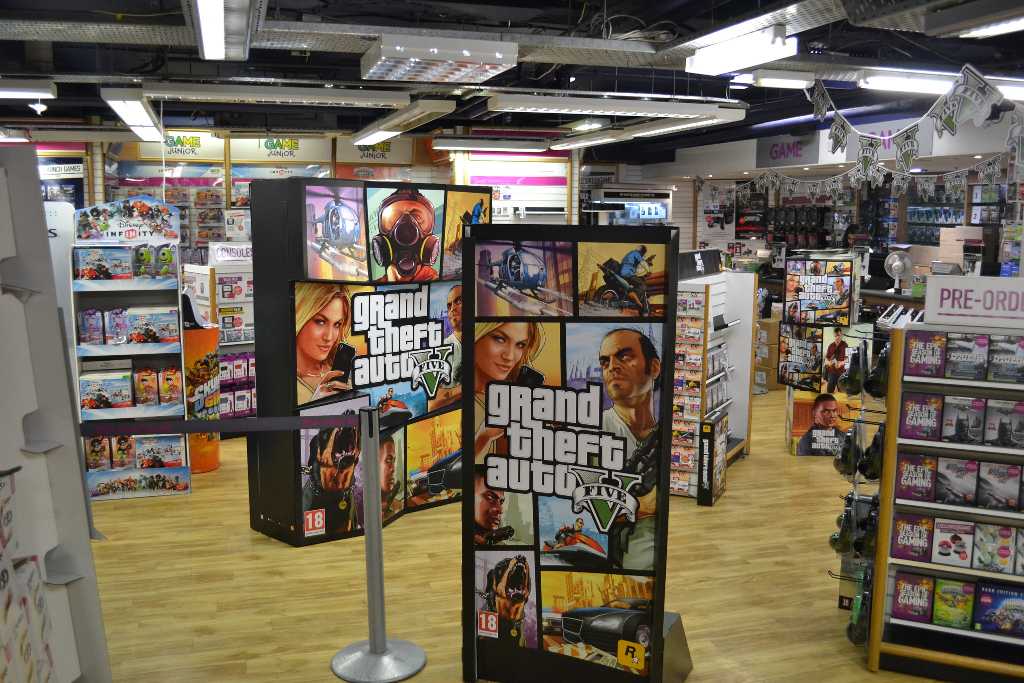 The Metamorphosis of GTA V Online